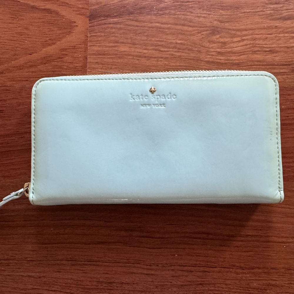 Kate Spade Mint Green Zip Wallet